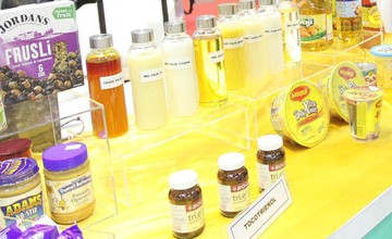 ^pimgpsh_fullsize_distr